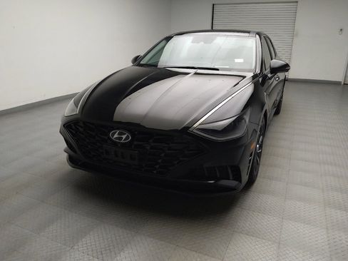 Used 2021 Hyundai Sonata Limited w/ Preferred Accessory Package FWD image 15