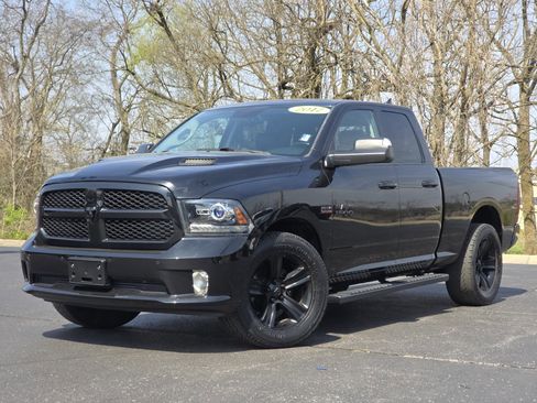 Used 2017 RAM 1500 Sport image 2