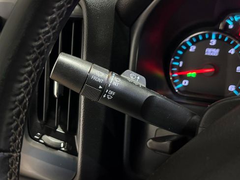 Used 2015 Chevrolet Silverado 2500 LT w/ LT Convenience Package image 6