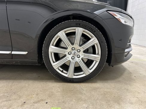 Used 2017 Volvo S90 T6 Inscription w/ Vision Package image 13