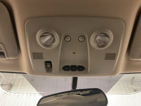 Used 2013 GMC Acadia Denali image 29