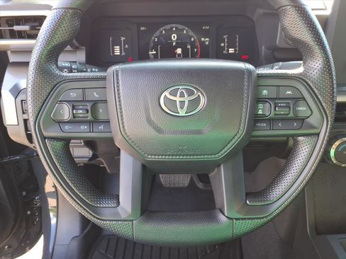Used 2025 Toyota Tacoma SR5 AWD/4WD image 22