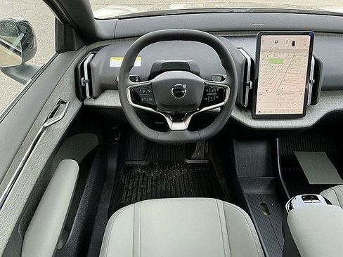 New 2026 Volvo EX30 Cross Country Ultra w/ Protection Package Premier AWD/4WD image 5