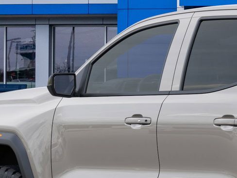 New 2026 GMC Canyon AT4 w/ AT4 Premium Package image 15