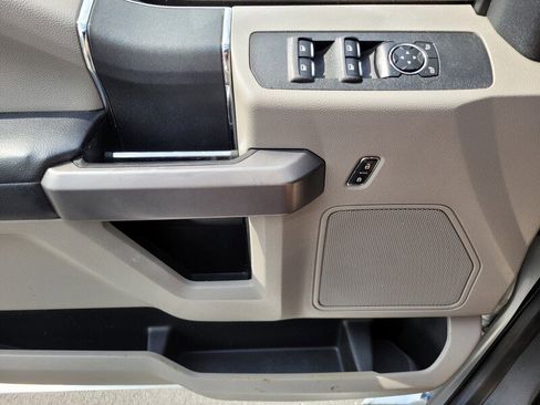 Used 2017 Ford F250 XLT w/ XLT Value Package image 25