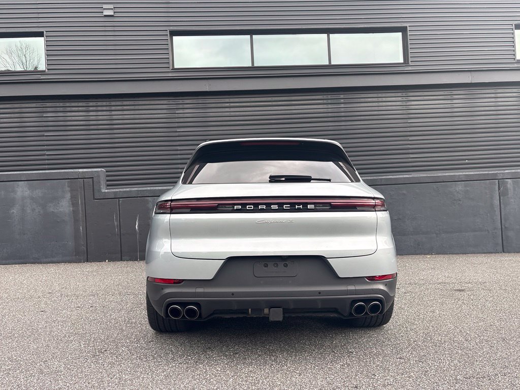 Certified 2024 Porsche Cayenne S AWD/4WD image 8