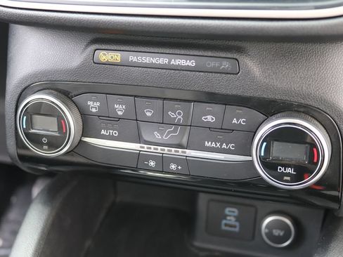 Used 2021 Ford Escape SE FWD image 21