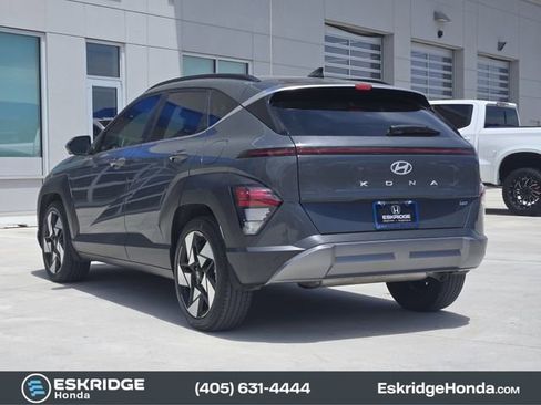 Used 2025 Hyundai Kona Limited FWD image 5