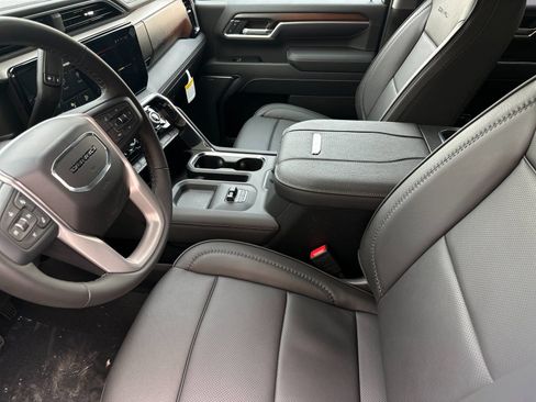 New 2026 GMC Sierra 2500 Denali w/ Max Trailering Package AWD/4WD image 10