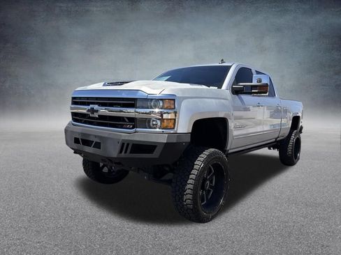 Used 2018 Chevrolet Silverado 2500 LTZ w/ Duramax Plus Package AWD/4WD image 8