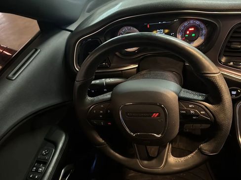 Used 2017 Dodge Challenger R/T w/ Quick Order Package 22P T/A image 17