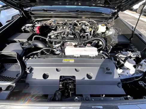 Used 2026 Toyota Tacoma SR5 AWD/4WD image 16