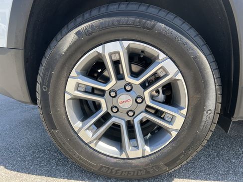 Used 2026 GMC Terrain Elevation image 18