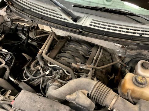 Used 2013 Ford F150 XLT w/ Luxury Equipment Group image 31