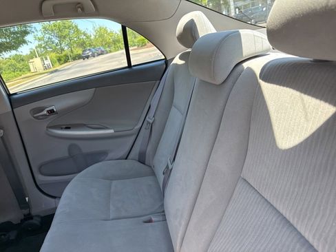 Used 2010 Toyota Corolla LE FWD image 10