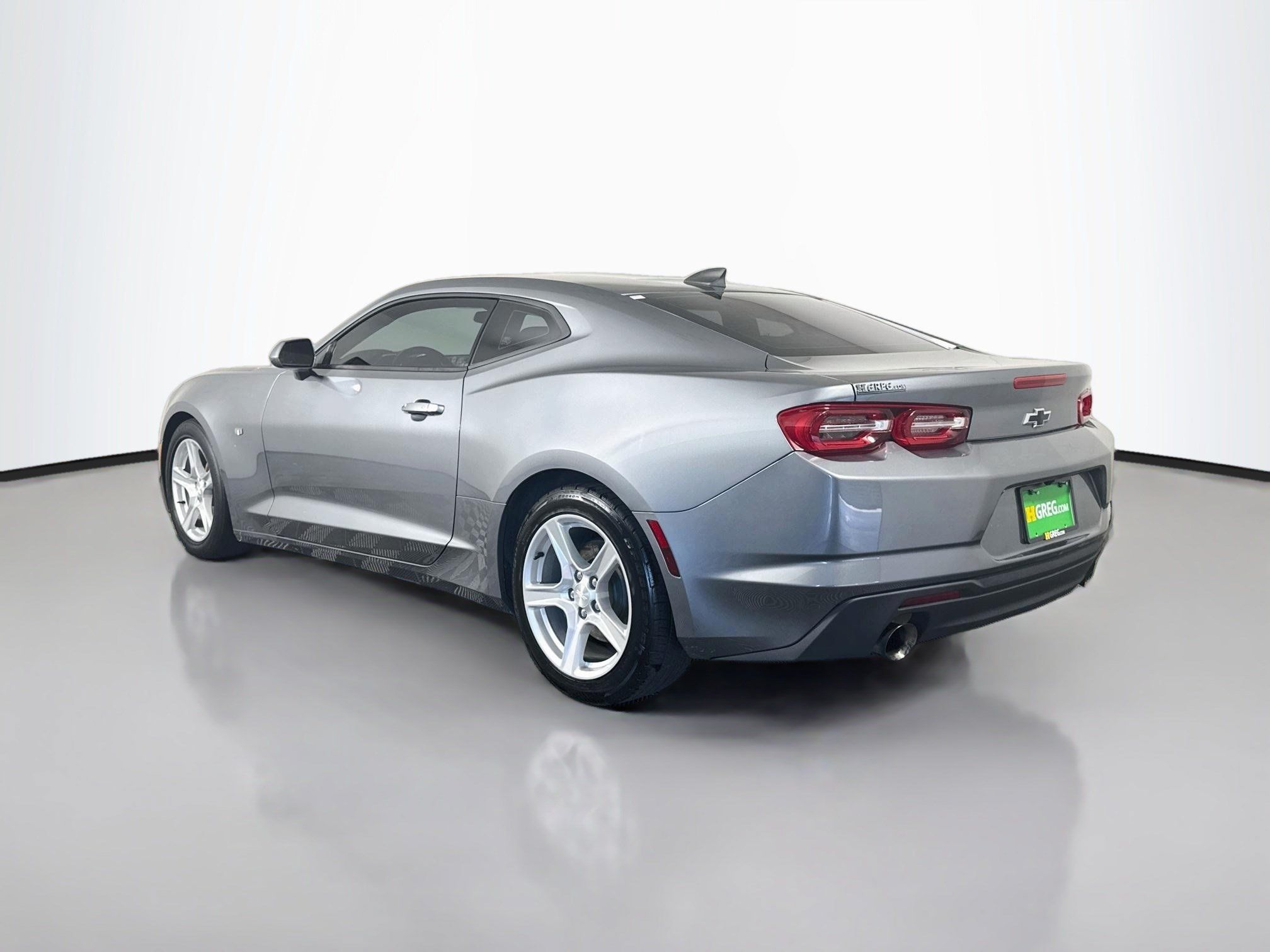 Used 2020 Chevrolet Camaro LT RWD image 7