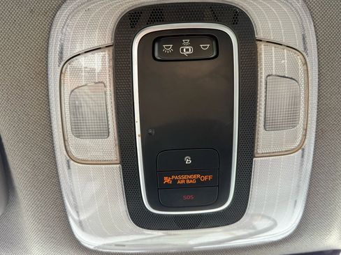 Used 2021 Hyundai Elantra SEL w/ Convenience Package image 25