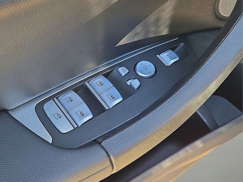 Used 2023 BMW X4 M40i image 24