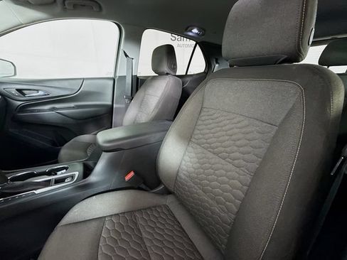Used 2020 Chevrolet Equinox LT w/ Driver Convenience Package AWD/4WD image 17