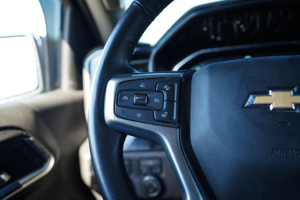 Used 2025 Chevrolet Silverado 1500 LT AWD/4WD image 33