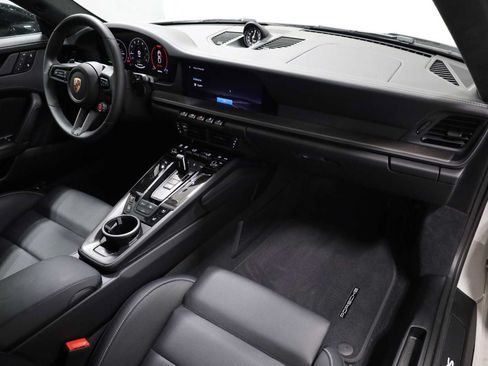 Used 2026 Porsche 911 Carrera GTS RWD image 6