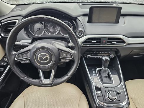 Used 2019 MAZDA CX-9 Touring w/ Touring Premium Package image 18