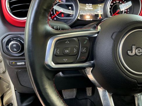 Used 2020 Jeep Gladiator Rubicon image 12