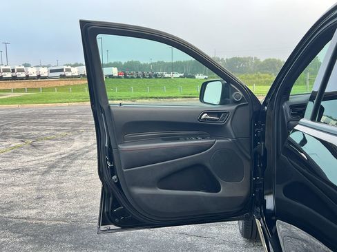 Used 2024 Dodge Durango GT image 13