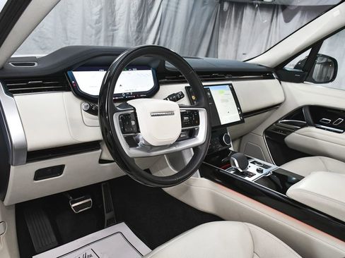 Used 2023 Land Rover Range Rover SE AWD/4WD image 23