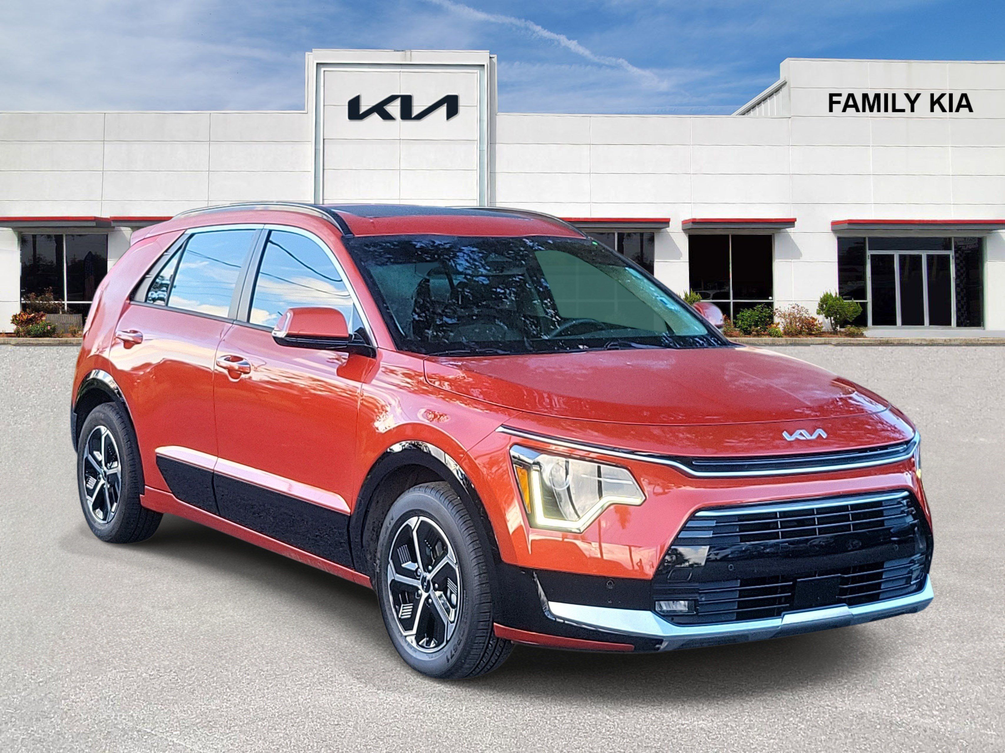 Certified 2023 Kia Niro FWD 360° Tour