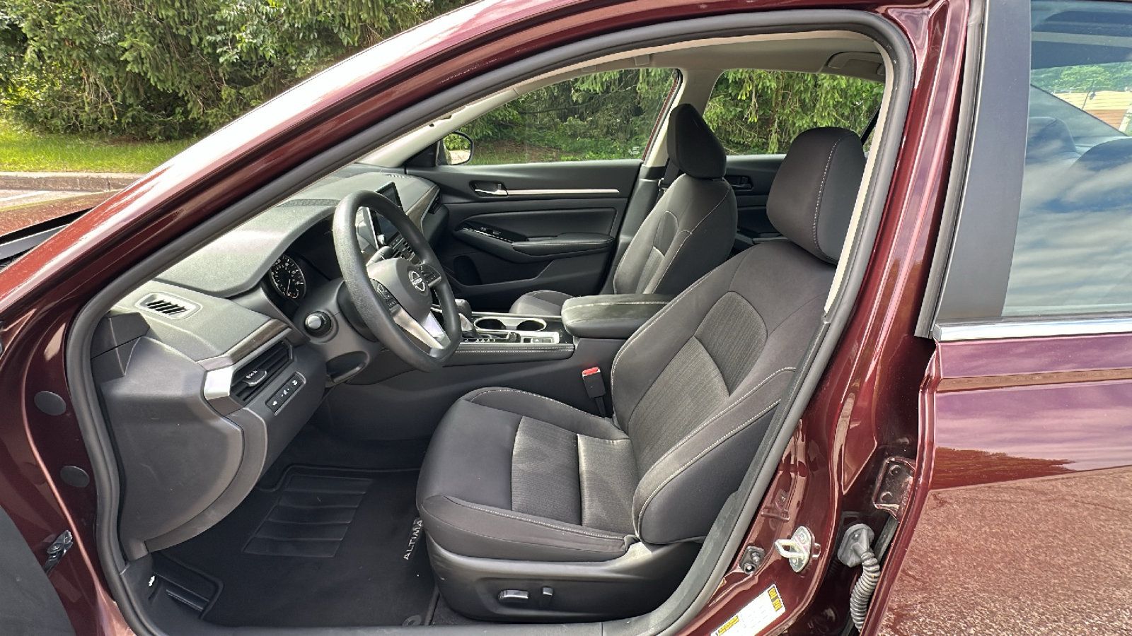 Certified 2023 Nissan Altima 2.5 SV AWD/4WD image 13