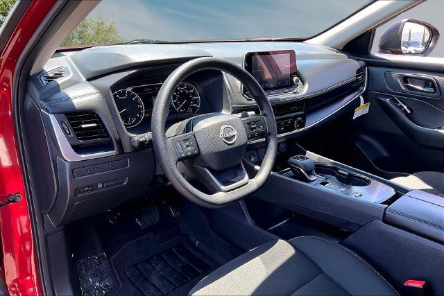Certified 2026 Nissan Rogue S FWD image 17