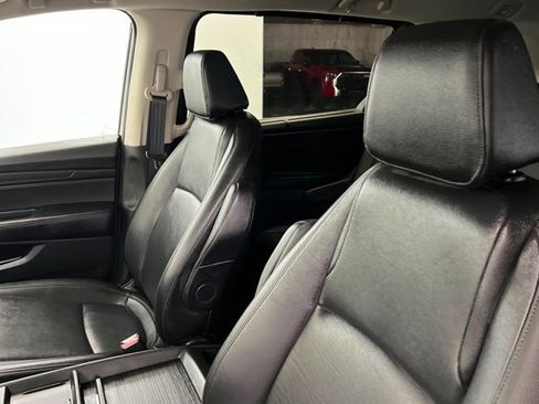Used 2025 Honda Odyssey EX-L image 16