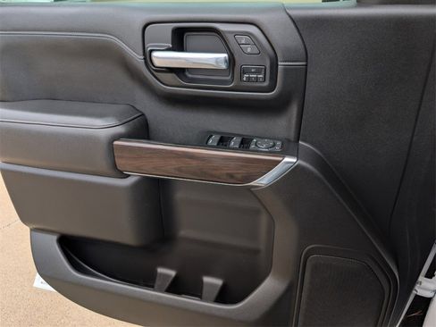 Used 2021 GMC Sierra 1500 SLT image 13