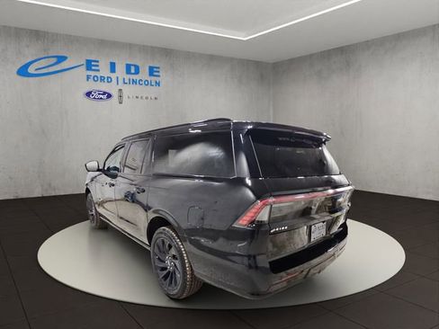New 2026 Lincoln Navigator L Reserve w/ Jet Appearance Package image 5
