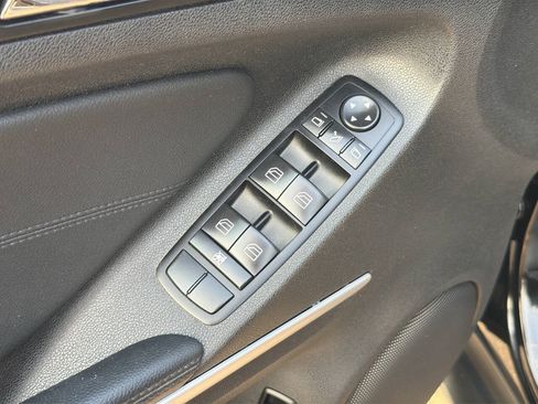 Used 2010 Mercedes-Benz ML 350 4MATIC image 39