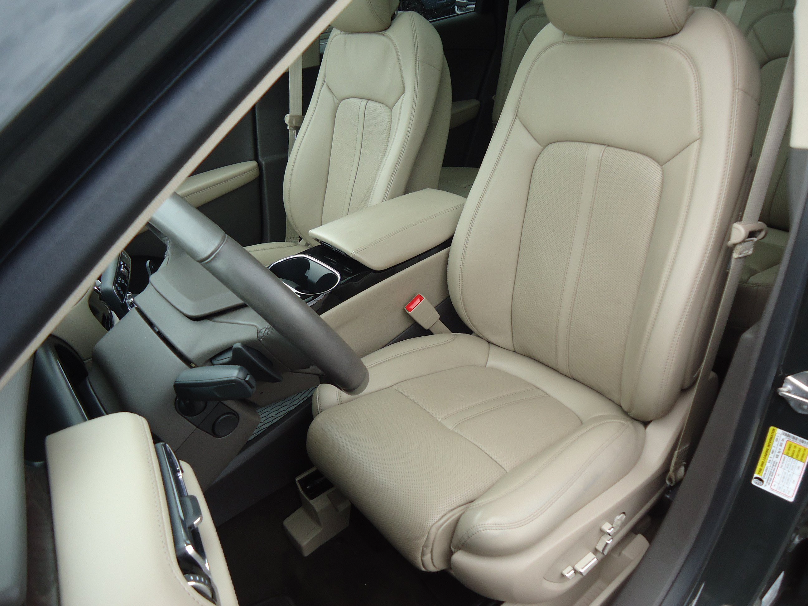 Used 2023 Lincoln Nautilus Reserve w/ Equipment Group 201A AWD/4WD image 25