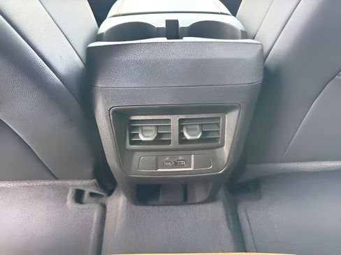 Used 2024 GMC Canyon AT4 w/ AT4 Premium Package AWD/4WD image 12