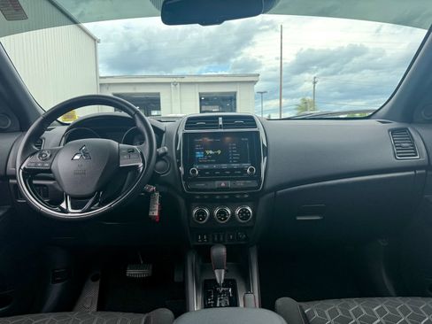 Used 2024 Mitsubishi Outlander Sport AWD image 25