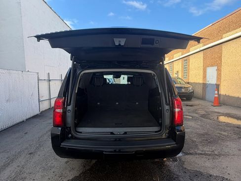 Used 2016 Chevrolet Suburban LT image 28