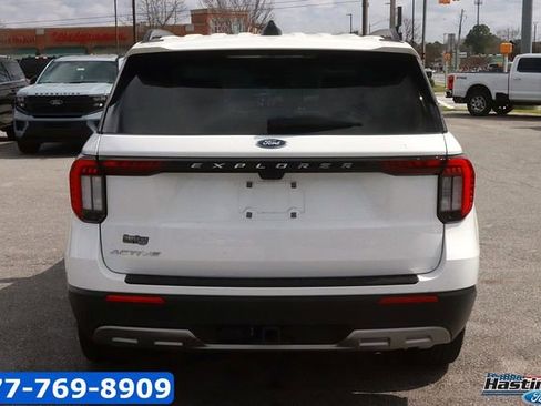 Certified 2025 Ford Explorer Active w/ Active Comfort Package image 6