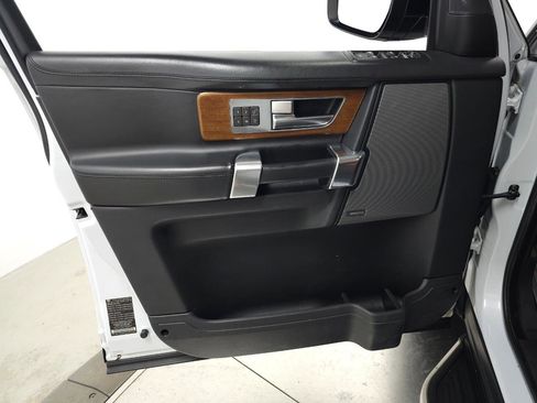 Used 2016 Land Rover LR4 HSE LUX AWD/4WD image 12