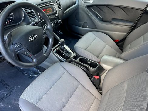 Used 2018 Kia Forte LX FWD image 10