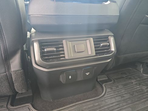 Used 2022 Ford F150 XLT w/ Equipment Group 302A High AWD/4WD image 16