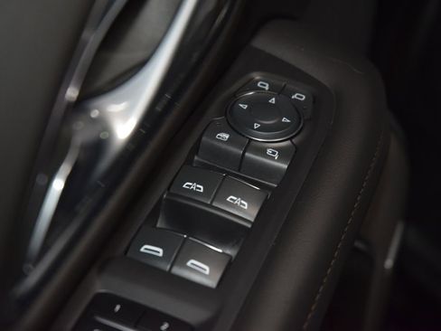 Used 2024 Chevrolet Tahoe High Country image 48