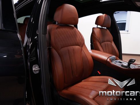 Used 2023 BMW X6 xDrive40i w/ Executive Package image 33