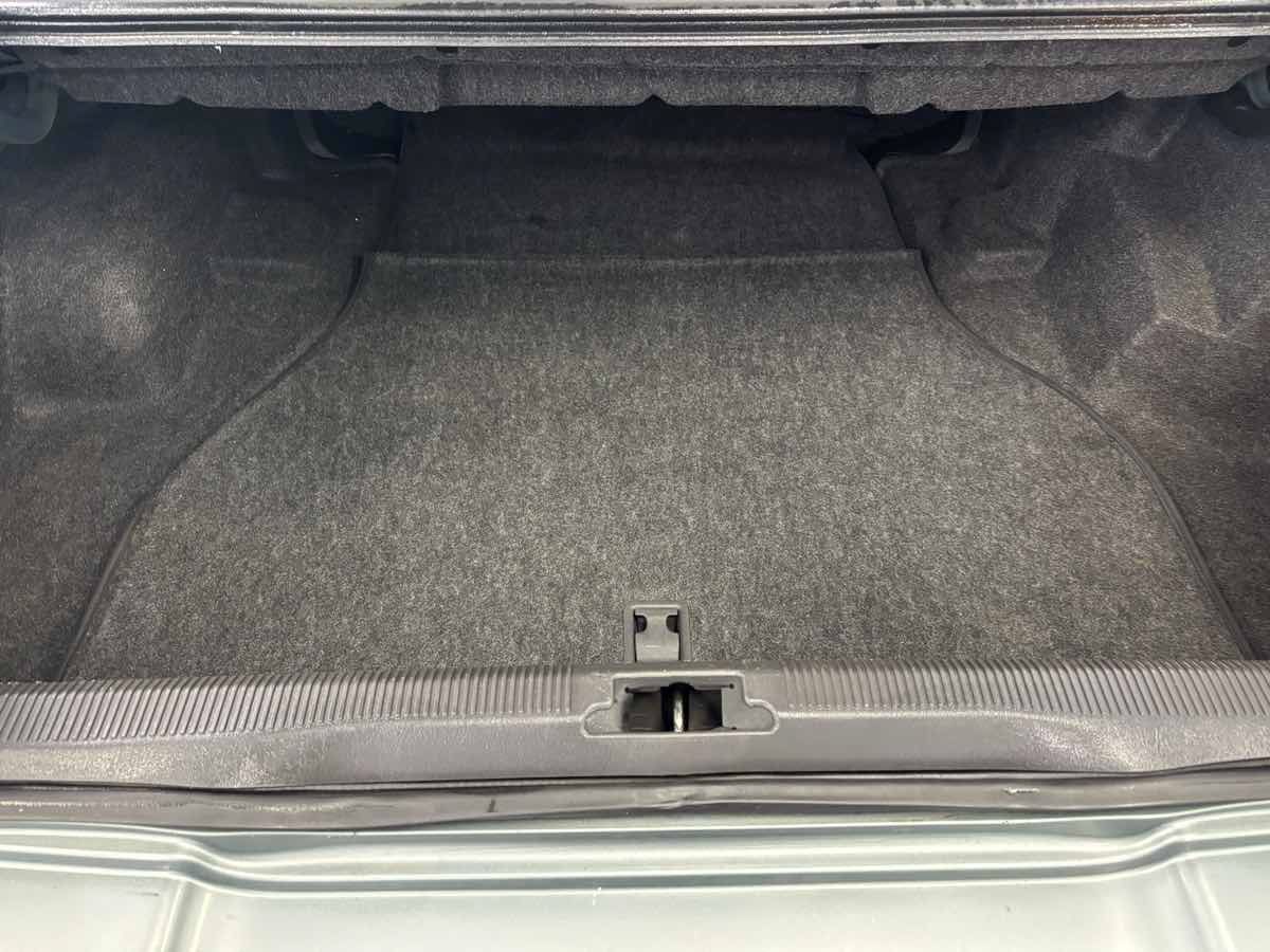 Used 2004 Lincoln LS RWD image 24