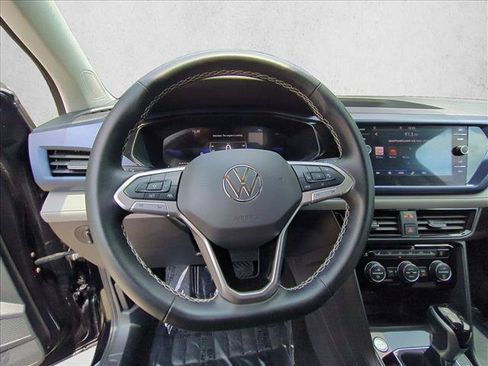 Used 2024 Volkswagen Taos SE FWD image 27