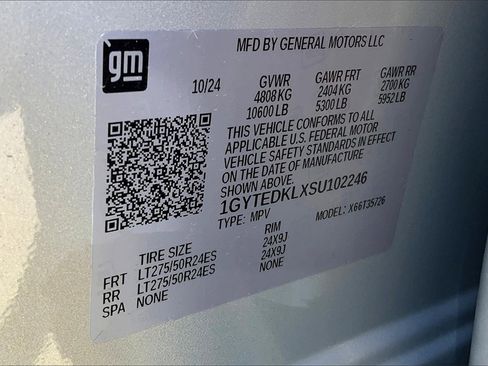 New 2025 Cadillac Escalade IQ Luxury 2 image 19