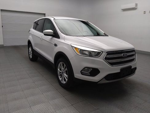 Used 2017 Ford Escape SE image 13